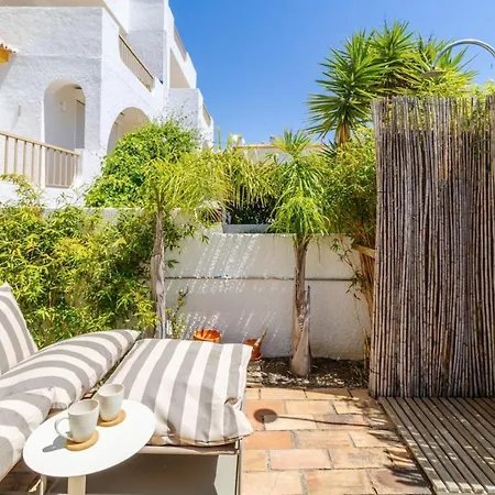 Casa Aura, Luxury Apartment, Pool, Outdoor Shower, 400m