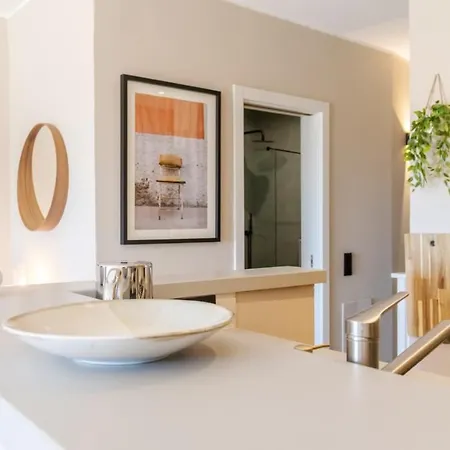 Casa Aura, Luxury Apartment, Pool, Outdoor Shower, 400m *