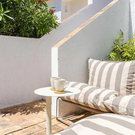 Casa Aura, Luxury Apartment, Pool, Outdoor Shower, 400m Apartment Praia Da Luz
