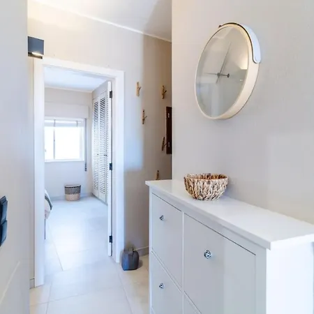 Casa Aura, Luxury Apartment, Pool, Outdoor Shower, 400m Apartment
