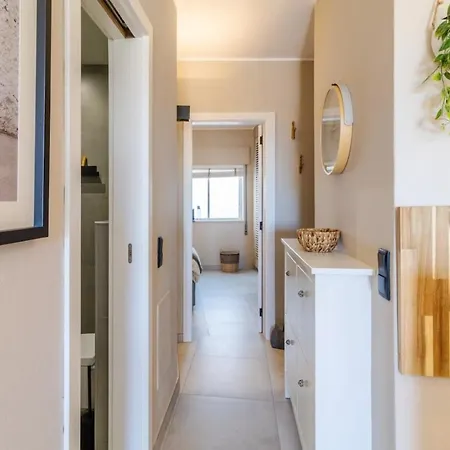 Casa Aura, Luxury Apartment, Pool, Outdoor Shower, 400m * Praia Da Luz